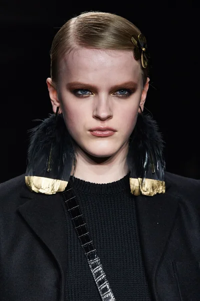 Look 72